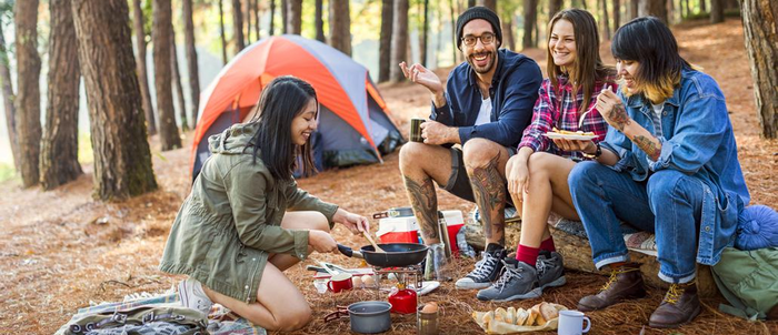 September Camping Escapes: Gear Checklist and Tips for a Cozy Campout